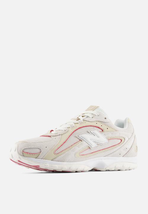 New Balance  - 204L