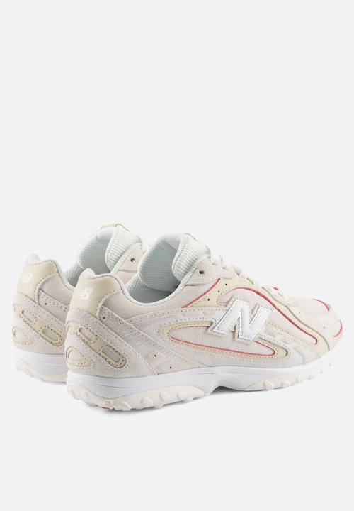 New Balance  - 204L