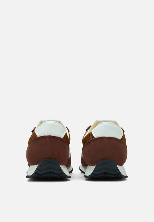 New Balance  - 471