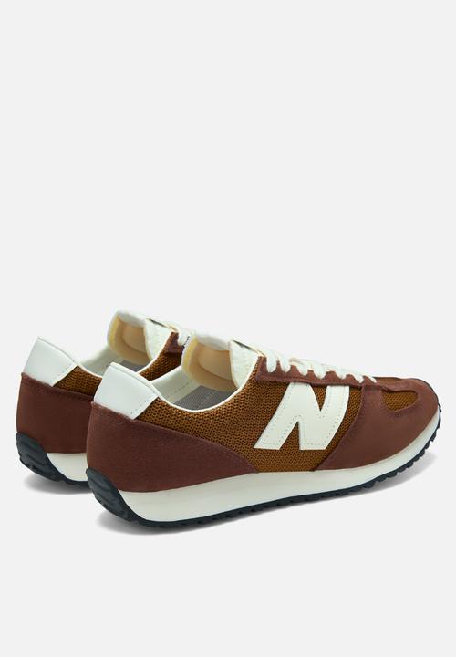 New Balance  - 471