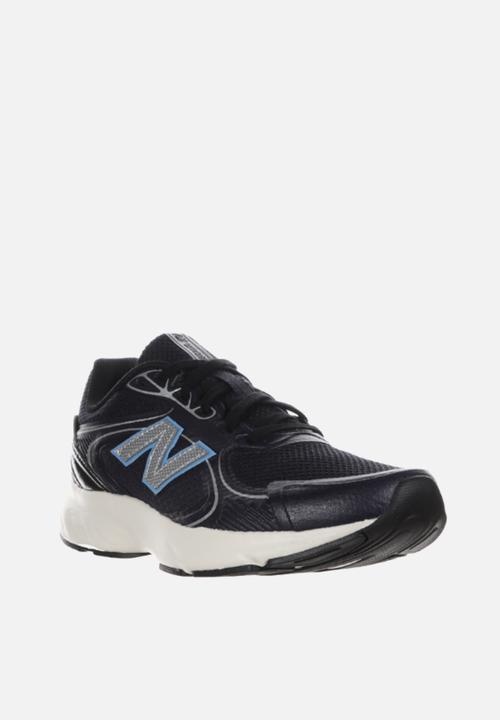 New Balance  - Fresh Foam Amaste