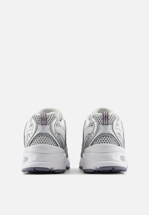 New Balance  - 530