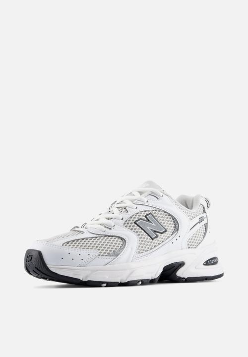 New Balance  - 530