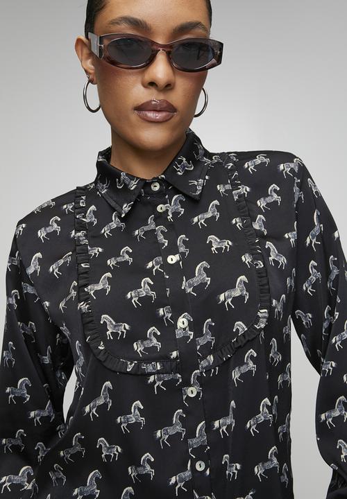 Me&B - Printed Shirt in Horse Novelty - Black