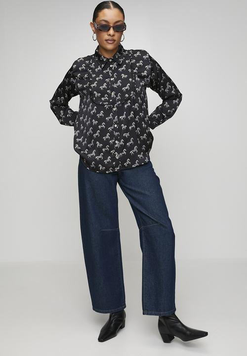 Me&B - Printed Shirt in Horse Novelty - Black