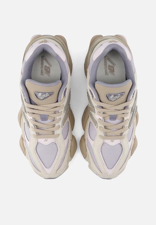 New Balance  - 9060