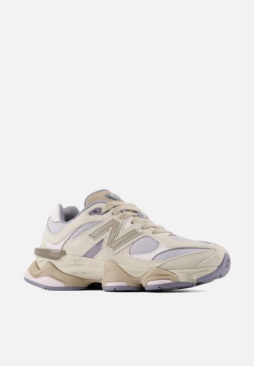 New Balance  - 9060