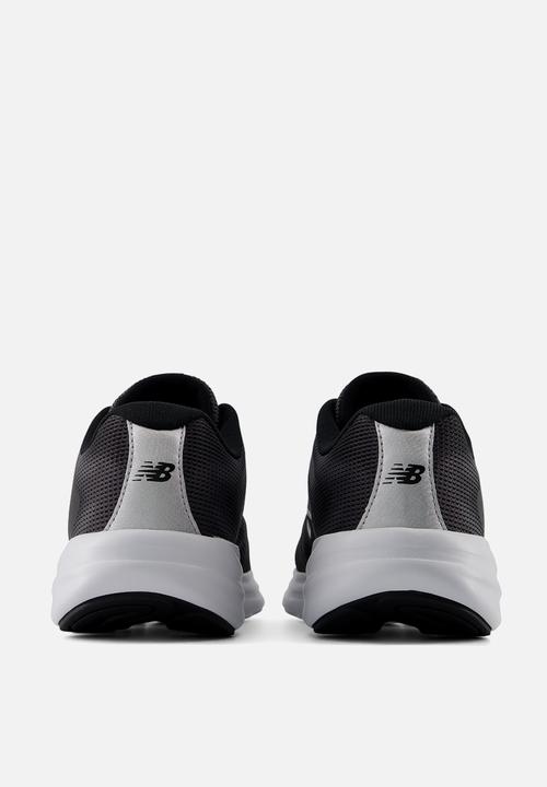 New Balance  - 411v4