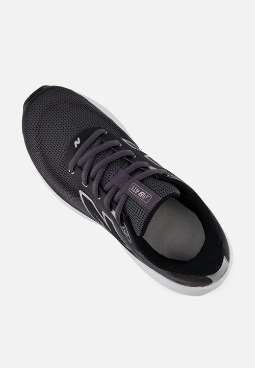 New Balance  - 411v4