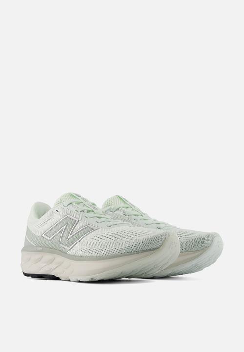 New Balance  - Fresh Foam 520 v9