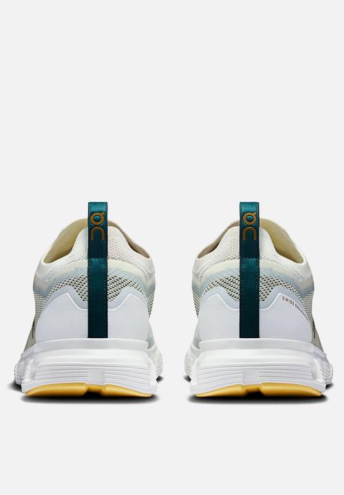ON Running - Cloud 6 Versa