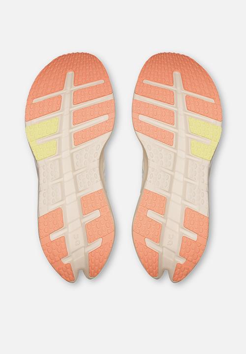 ON Running - Cloudrunner 3