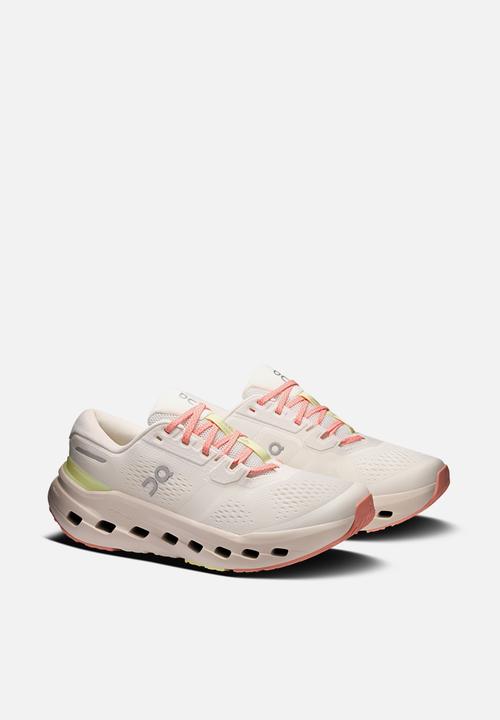 ON Running - Cloudrunner 3