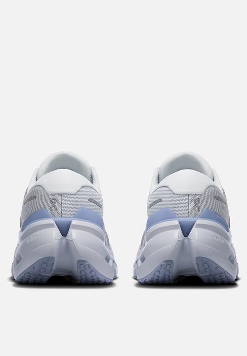ON Running - Cloudrunner 3
