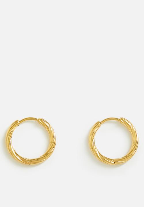 Zoe on Trend - Elegant twist hoop earrings  - gold