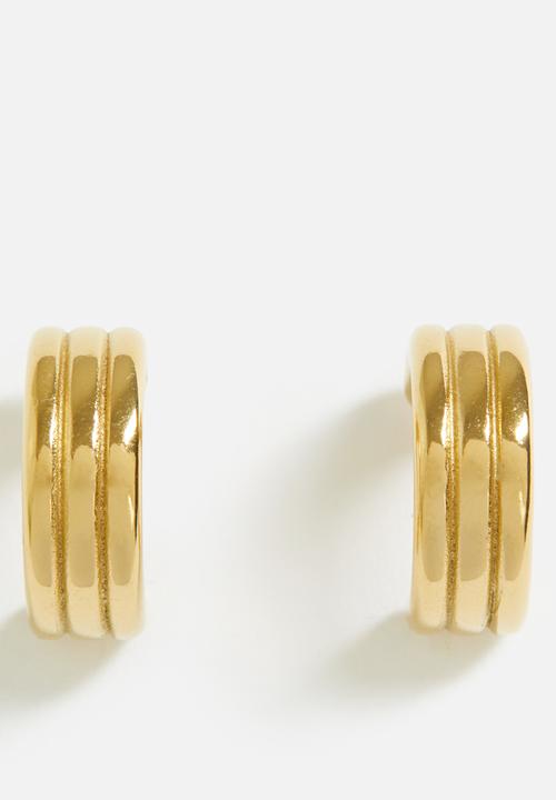 Zoe on Trend - Classic triple-row hoop earrings  - gold