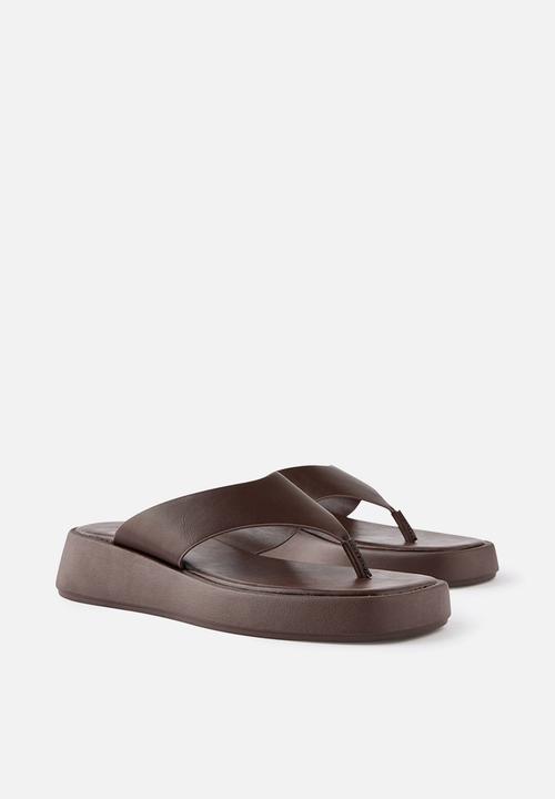 Cotton On - BOWIE FLATFORM SLIDE-CHOC