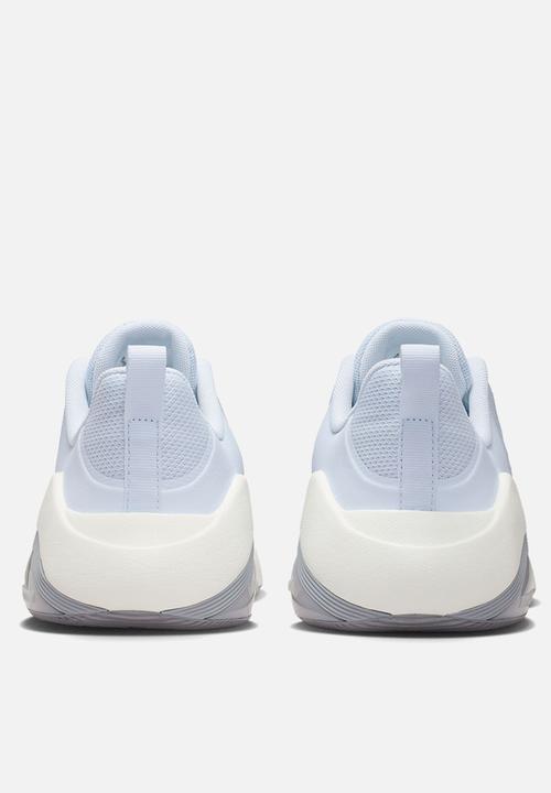 Nike - Nike Bella 7
