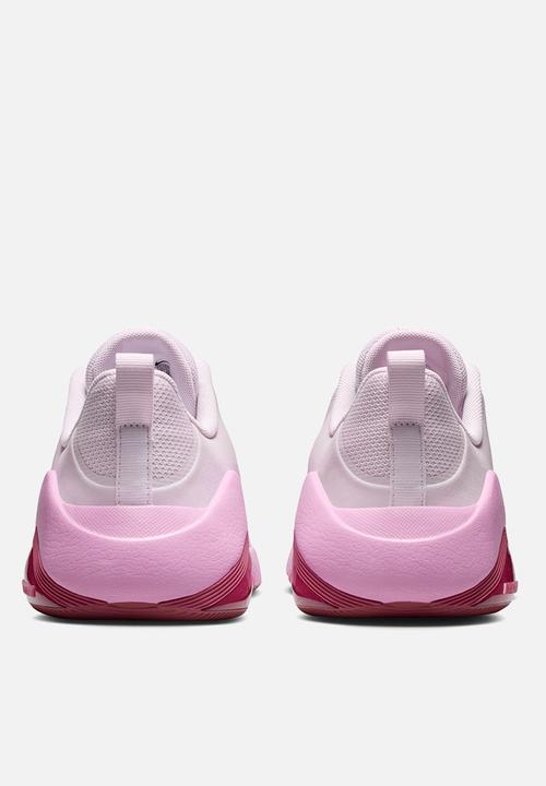 Nike - Nike Bella 7