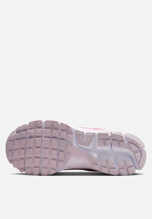 Nike - W Nike Zoom Vomero 5