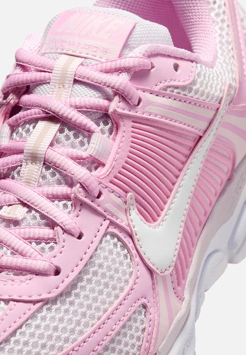 Nike - W Nike Zoom Vomero 5