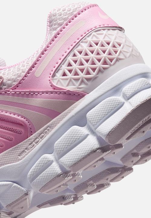 Nike - W Nike Zoom Vomero 5