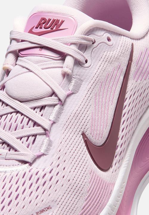 Nike - W Nike Vomero 18