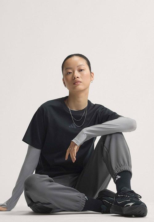 adidas Performance - W Z.N.E. Tee - Black