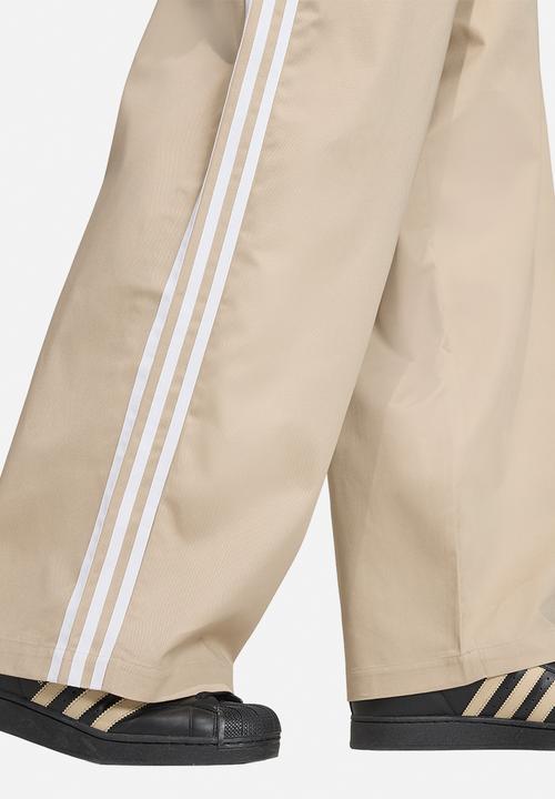 adidas Originals - Superstar Cotton Twill Pant - Khaki Three