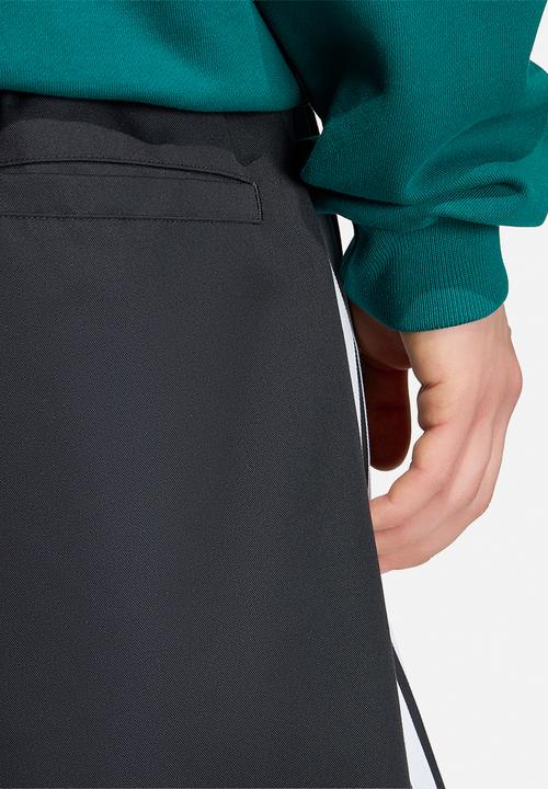 adidas Originals - Superstar CottonTwill Shorts - Black