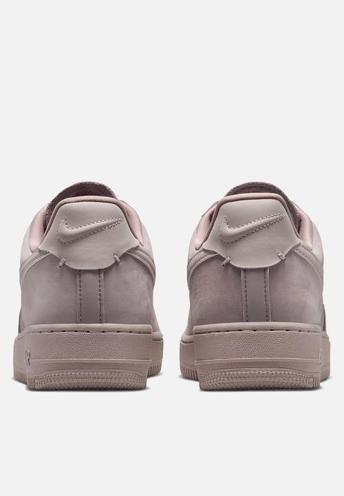 Nike - W Air Force 1 Retro Prm Ess
