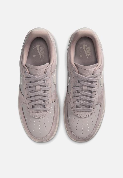 Nike - W Air Force 1 Retro Prm Ess
