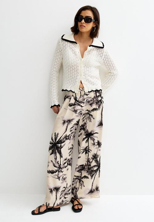 New Look - Wide Leg Printed Pleat Trousers - White