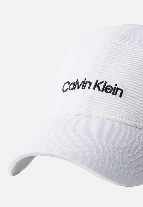 Calvin Klein - Logo embroidery baseball cap - bright white
