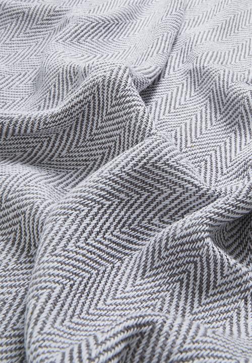 Sixth Floor - Brushed Cotton Chevron Throw Navy
