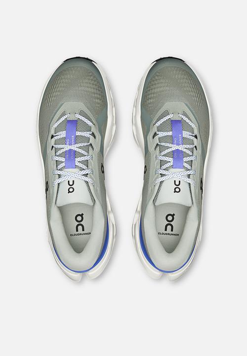 ON Running - Cloudrunner 3