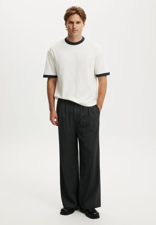 Cotton On - Super Baggy Pleated Pant - Dark Charcoal Pinstripe