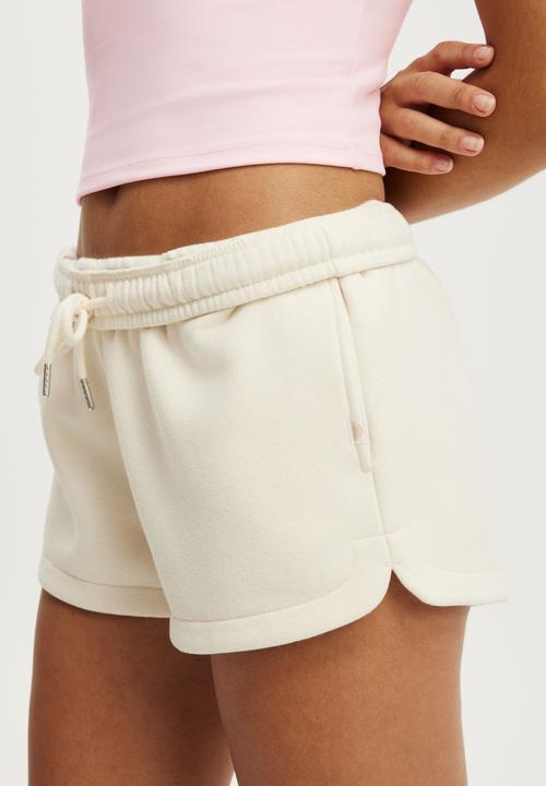 Cotton On - Plush Classic Mini Short - Coconut Milk