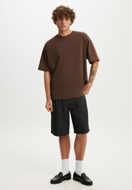 Cotton On - Box Fit T-Shirt - Espresso