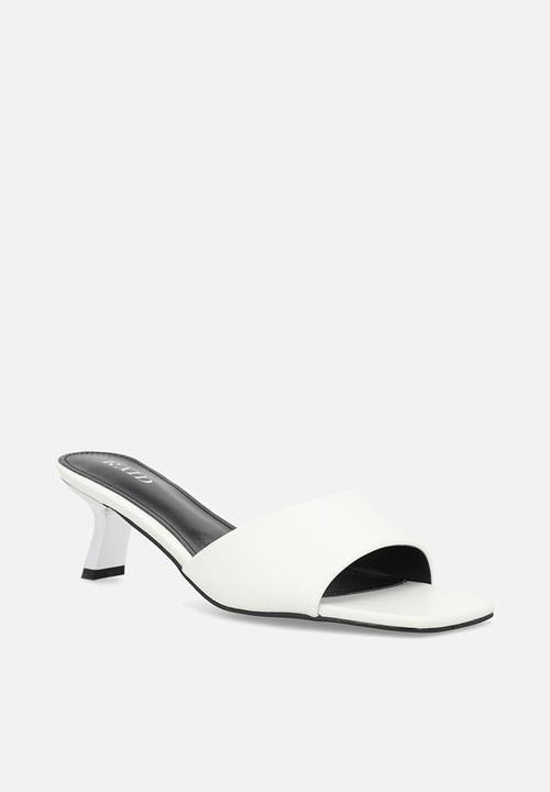 Raid London - Lisha open toe stiletto heel mule - white 