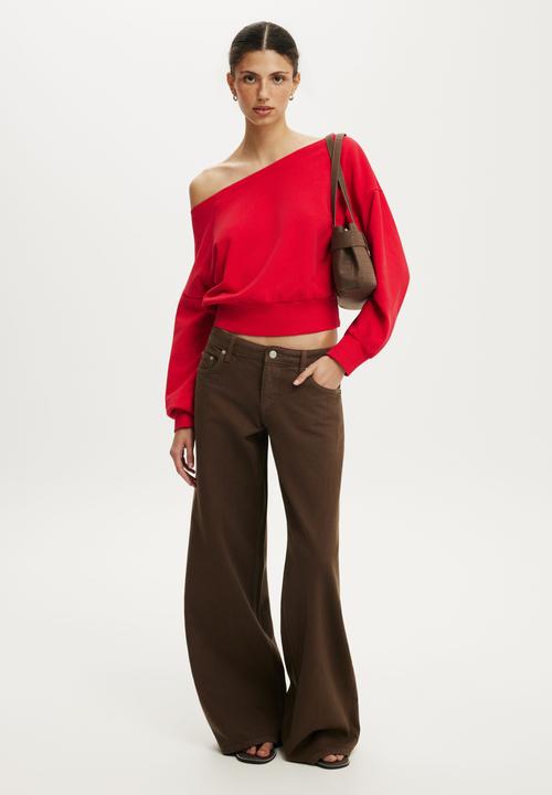 Cotton On - Relaxed Off Shoulder Sweatshirt - Washed Red Petal