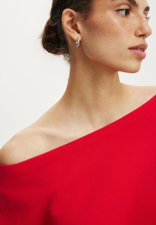 Cotton On - Relaxed Off Shoulder Sweatshirt - Washed Red Petal