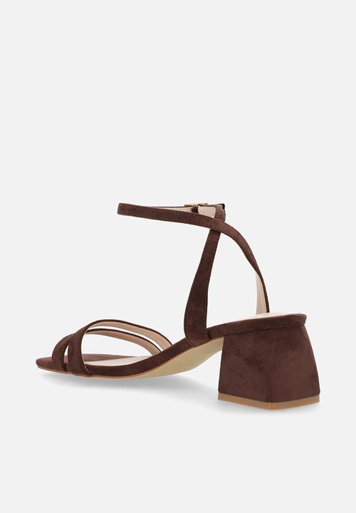Raid London - Davina open toe block heel ankle strap - brown 