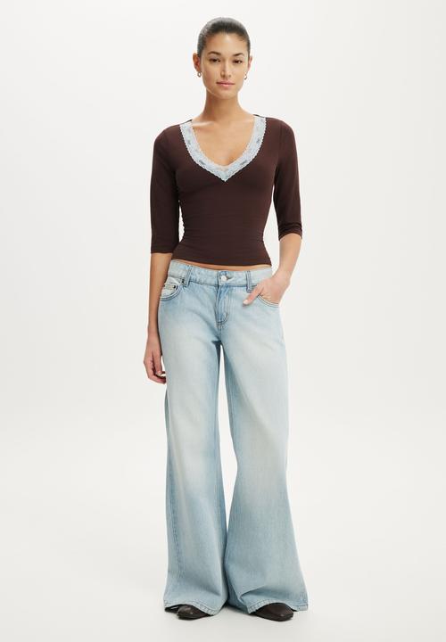 Cotton On - Eva Lace 3/4 Top - Dark Oak
