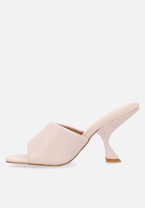 Raid London - Audio open toe comma heel mule - nude 