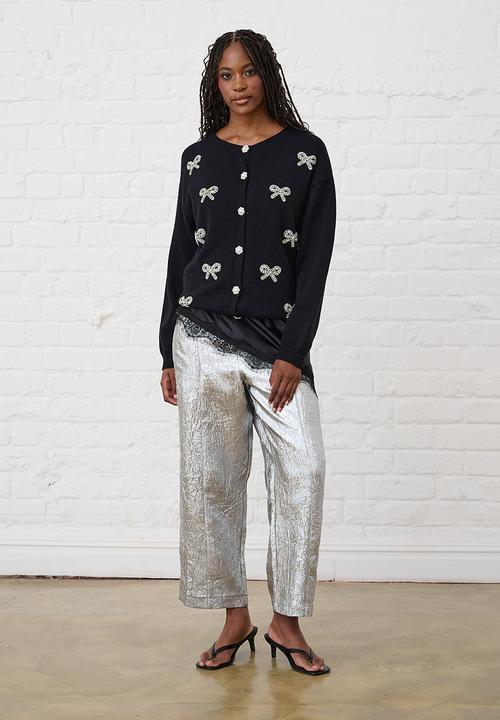 Me&B - Heavyweight Cardigan in 3D Bows - Black