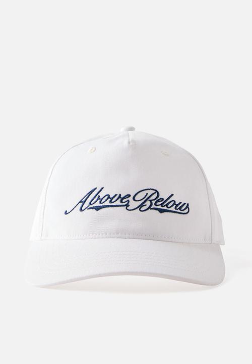 Cotton On - 5 Panel Hat - WHITE/ABOVE BELOW
