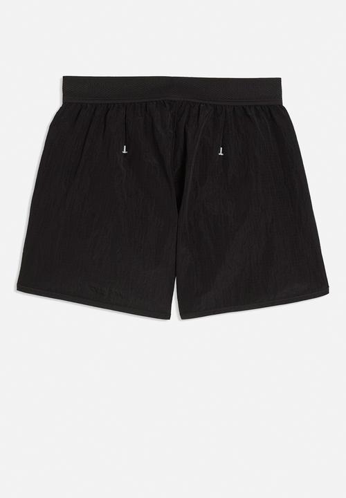 PUMA - Run Culture Collective T7 Woven Shorts 4" - Puma Black