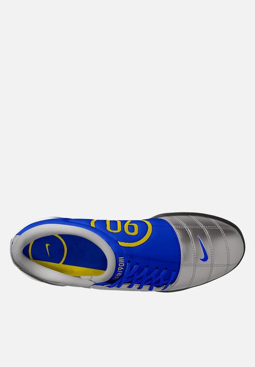Nike - Total 90