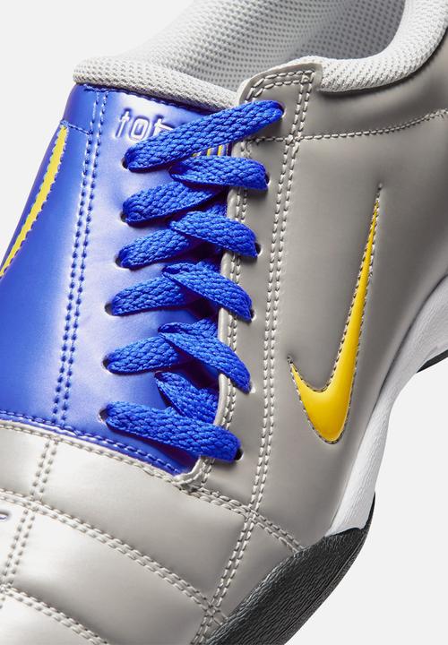 Nike - Total 90